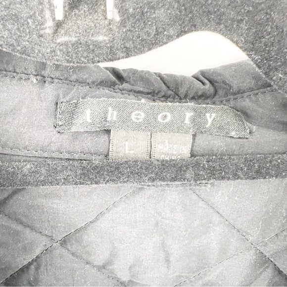 ✅ THEORY BLACK QUILTED SHORT JACKET WITH POCKETS SIZE LARGE - Picture 5 of 6
